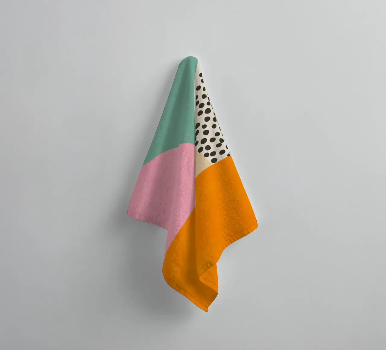 Creative points in summer towel by Carinaprint