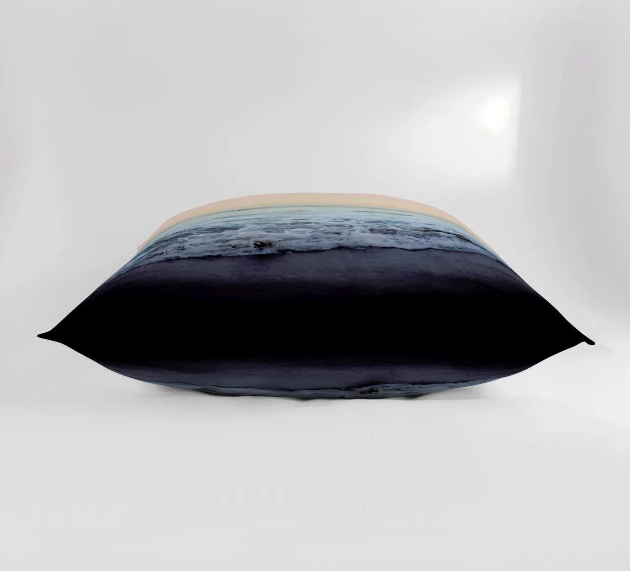 Crash into me cuscino da Leah Flores