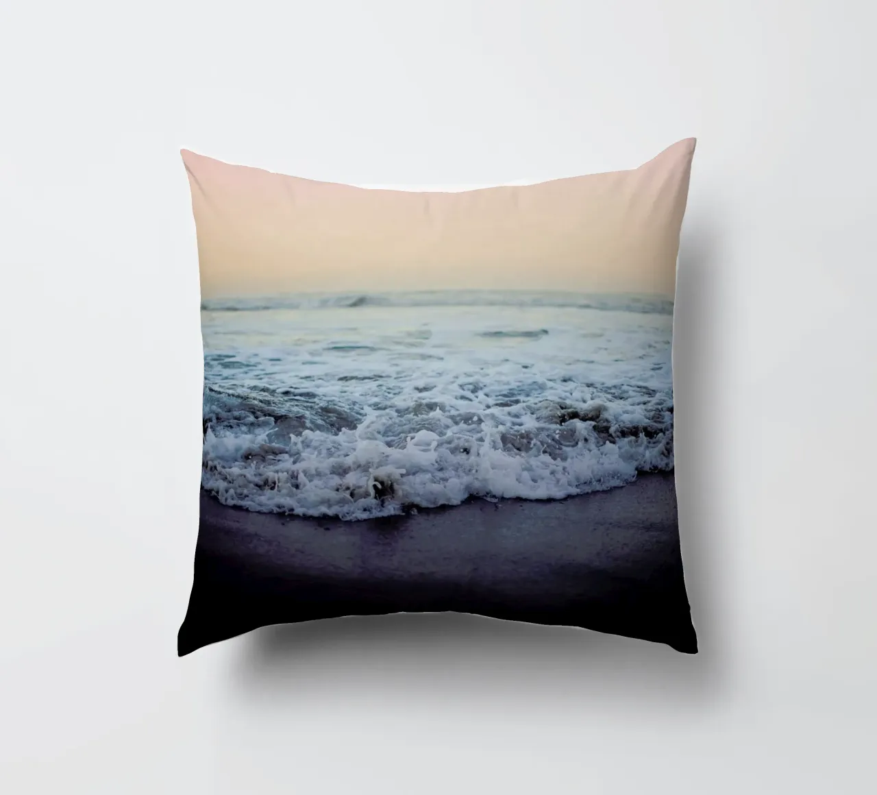 Crash into me cuscino da Leah Flores