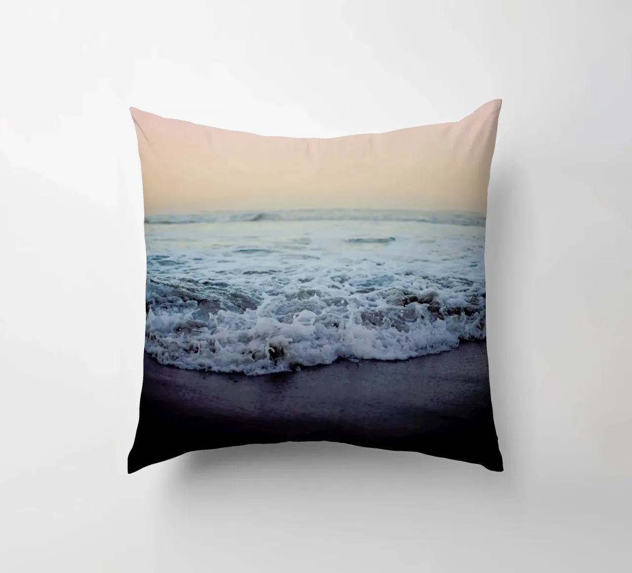 Crash into me cuscino da Leah Flores