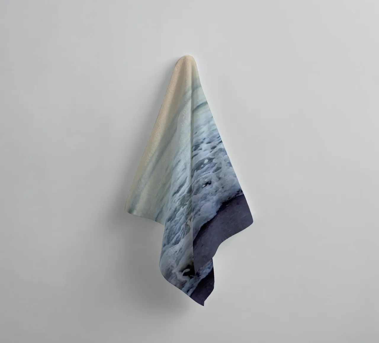 Crash into me asciugamano da bagno da Leah Flores