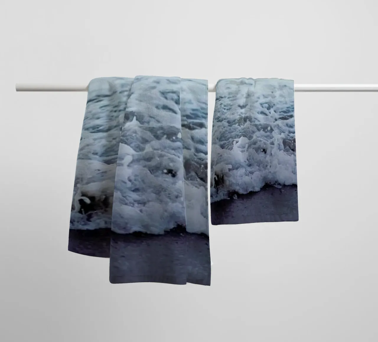 Crash into me asciugamano da bagno da Leah Flores