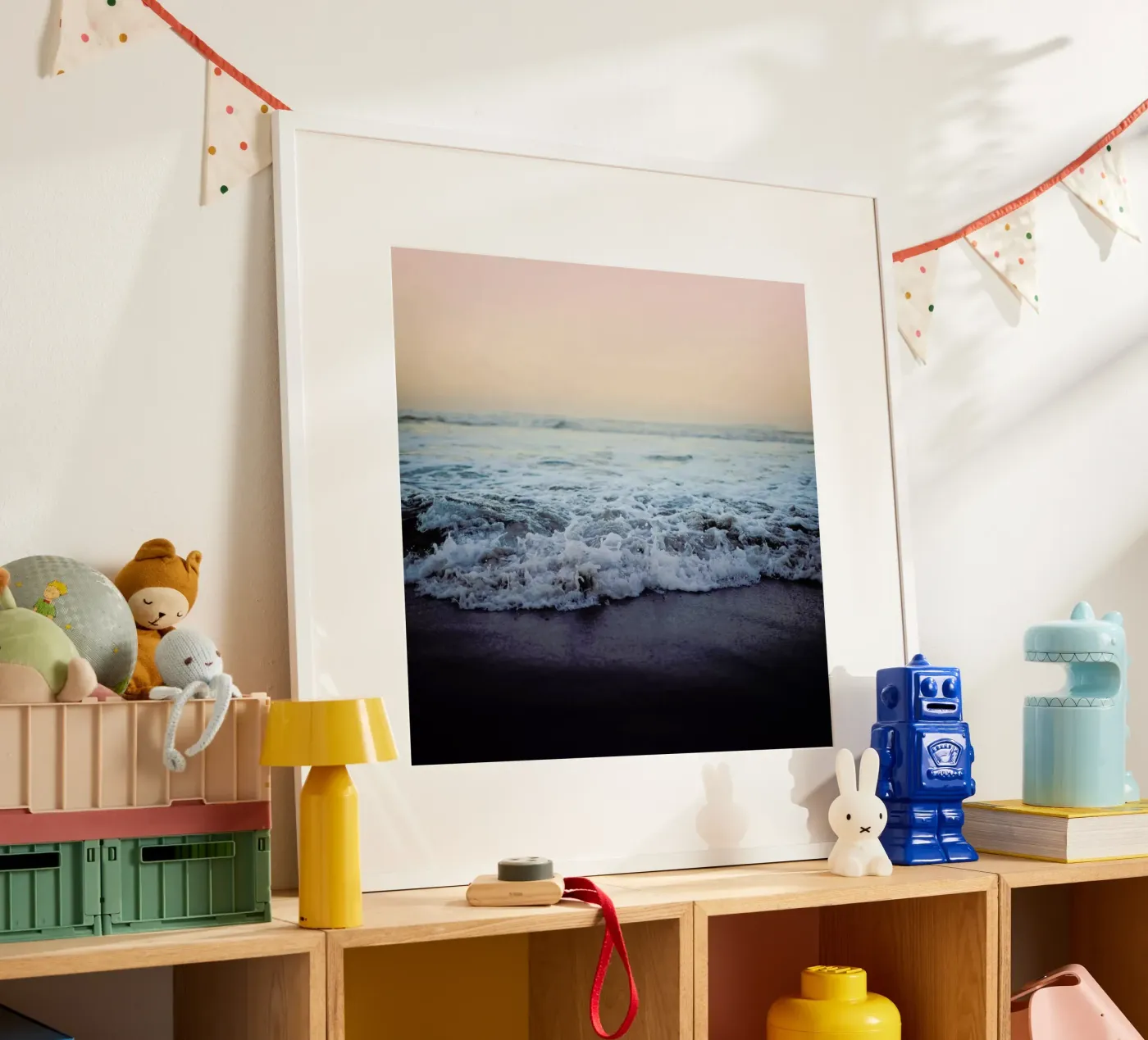 Crash into me poster da Leah Flores