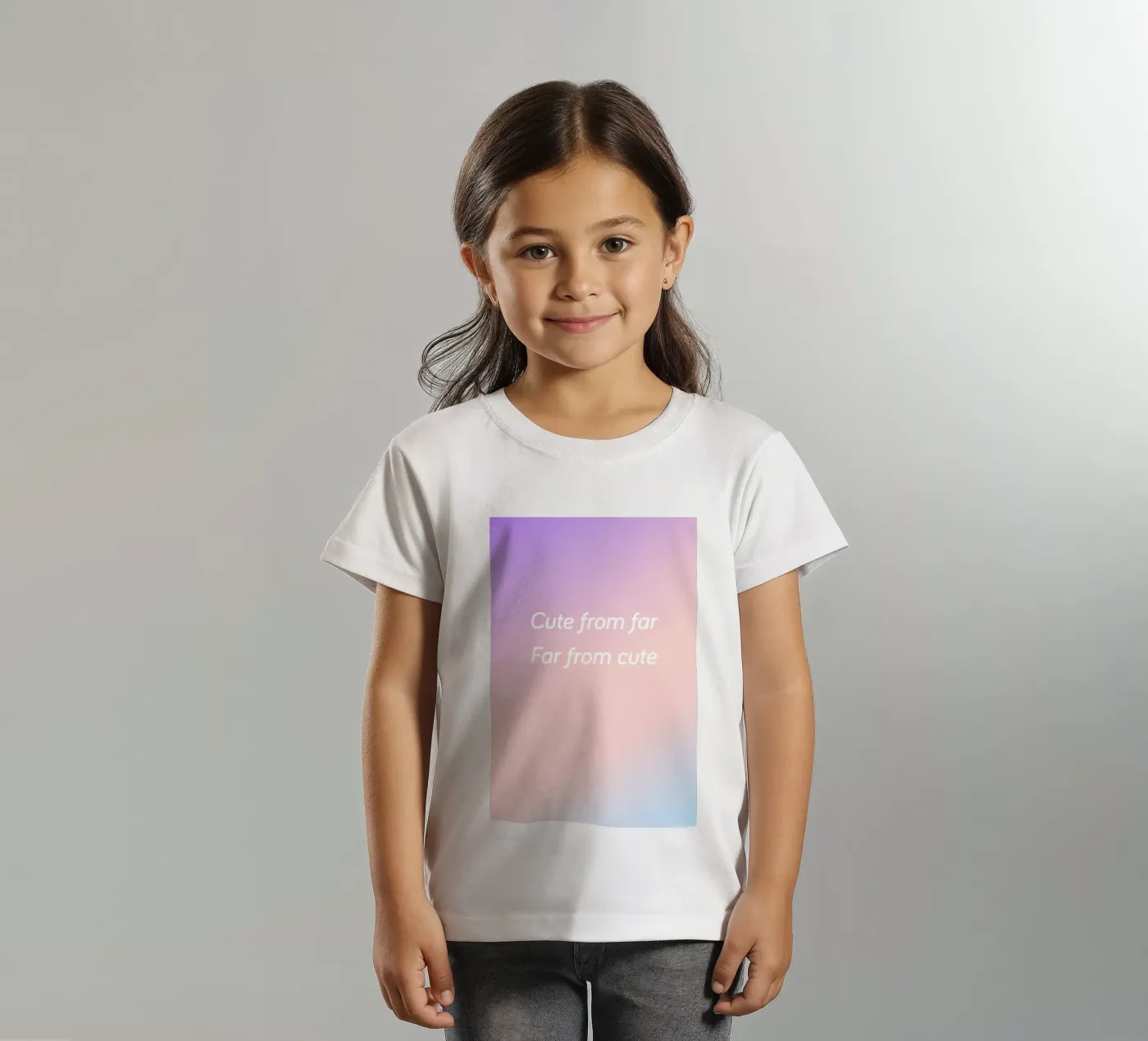 Cute From Far t-shirt bambini da Oh Darling