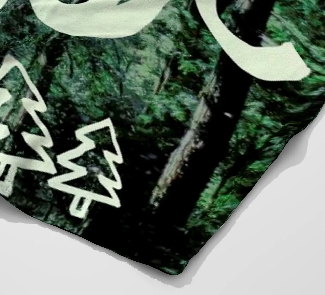 Get Lost Forest coperta in pile da Leah Flores