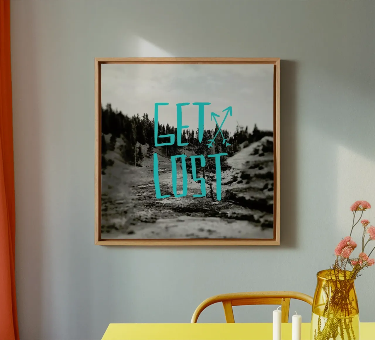 Get Lost - Teal tela con Cornice a cassetta da Leah Flores