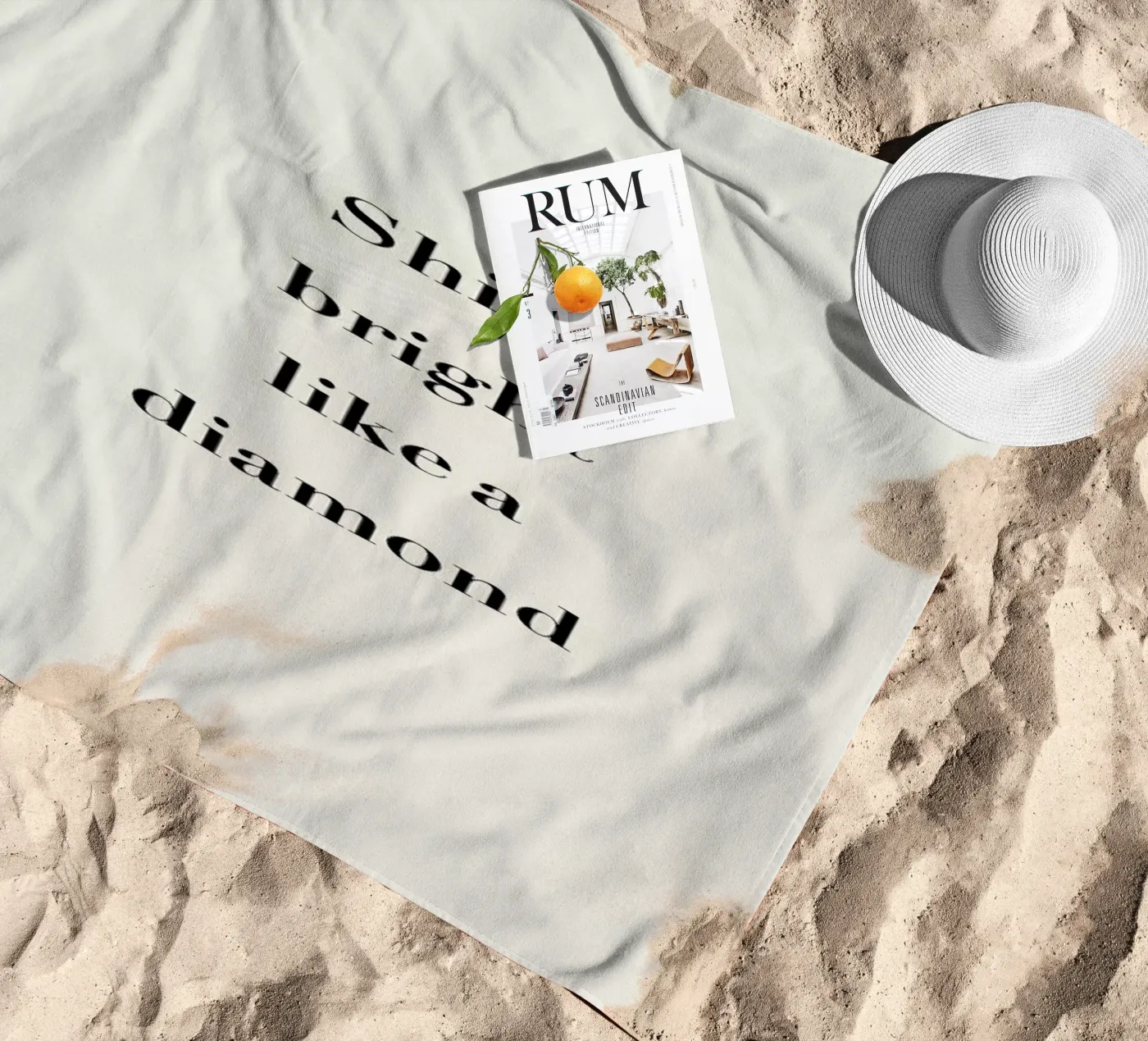 Shine Bright Strandtuch von Studio One