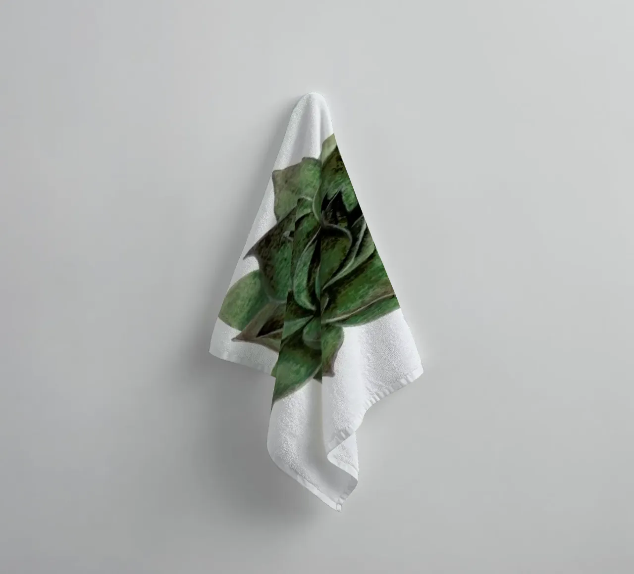 Succulent 2 Handtuch von Maria Vdovichenko
