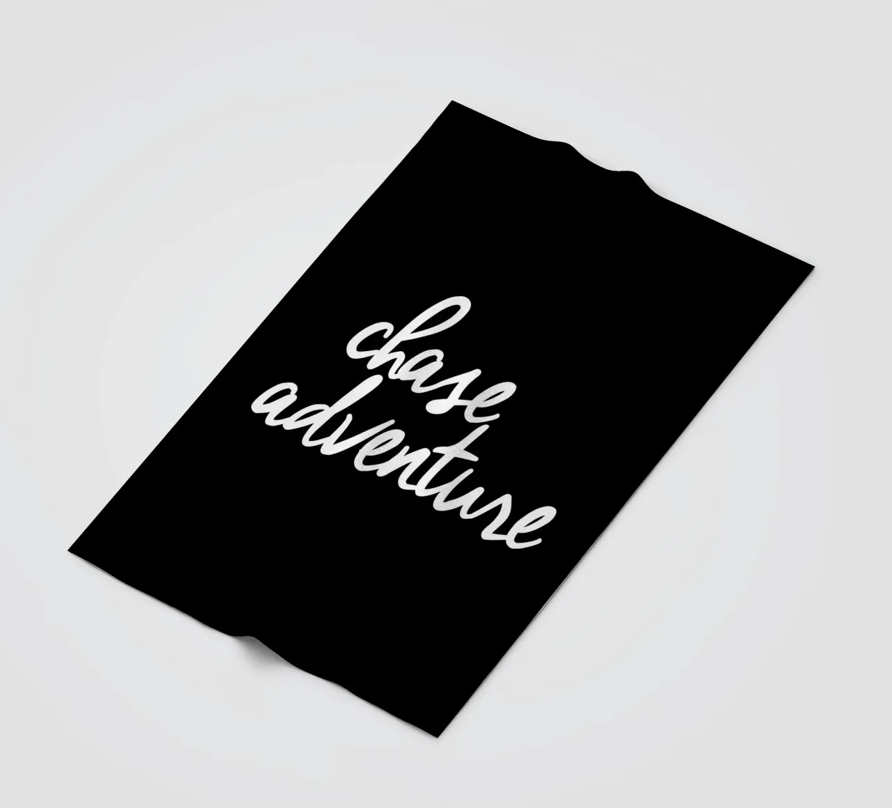Chase Adventure Design tipografico in bianco e nero coperta in pile da THE MOTIVATED TYPE