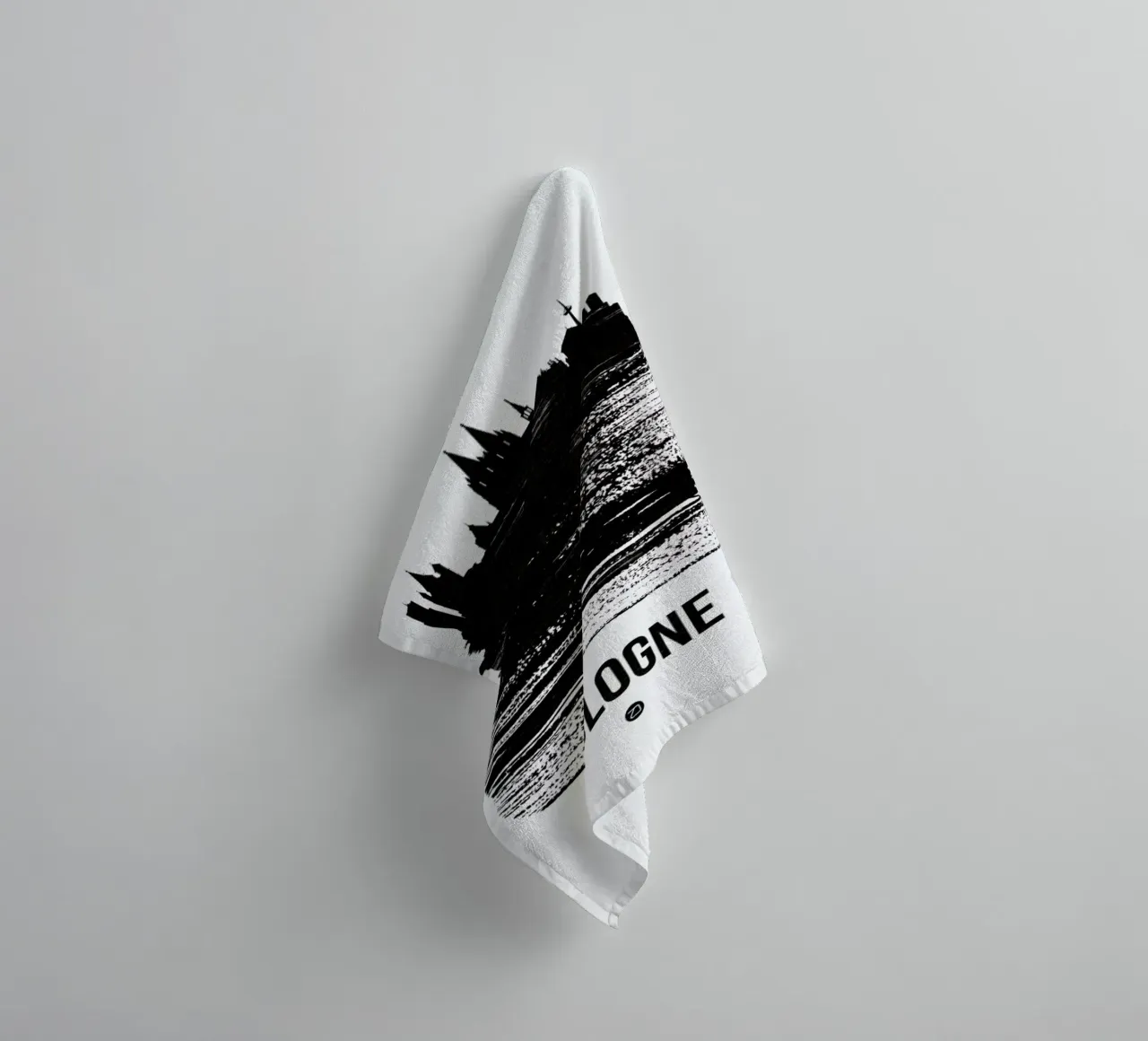 Cologne Skyline Brush Stroke asciugamano da bagno da Naxart