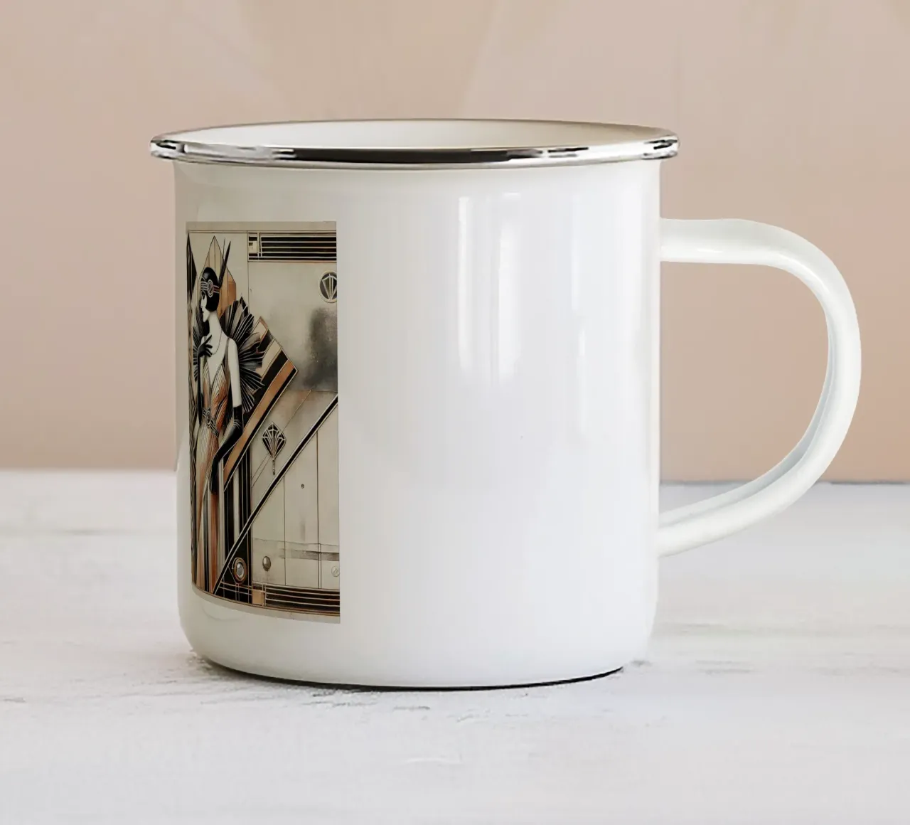 Scena glamour Gatsby in Art Deco tazza in smalto da Chromatic Fusion Studio