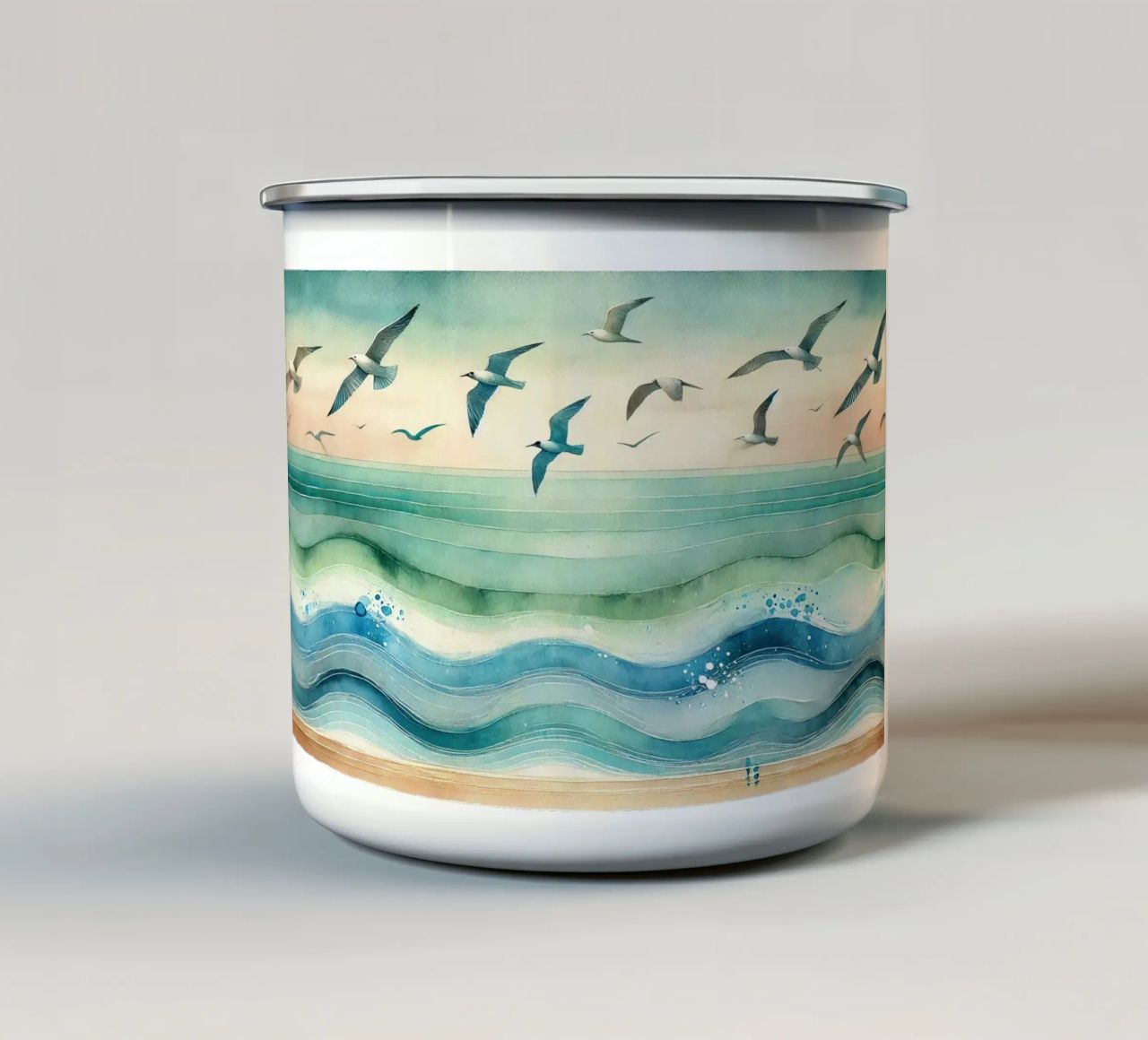 Zeemeeuwen zweven boven de golven in Art Deco emaille mok van Chromatic Fusion Studio