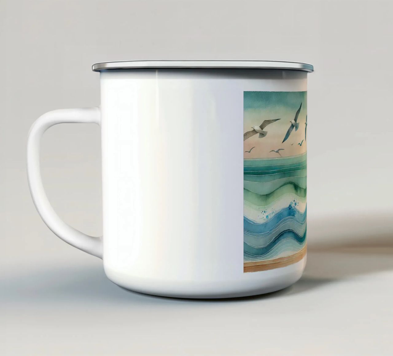 Zeemeeuwen zweven boven de golven in Art Deco emaille mok van Chromatic Fusion Studio