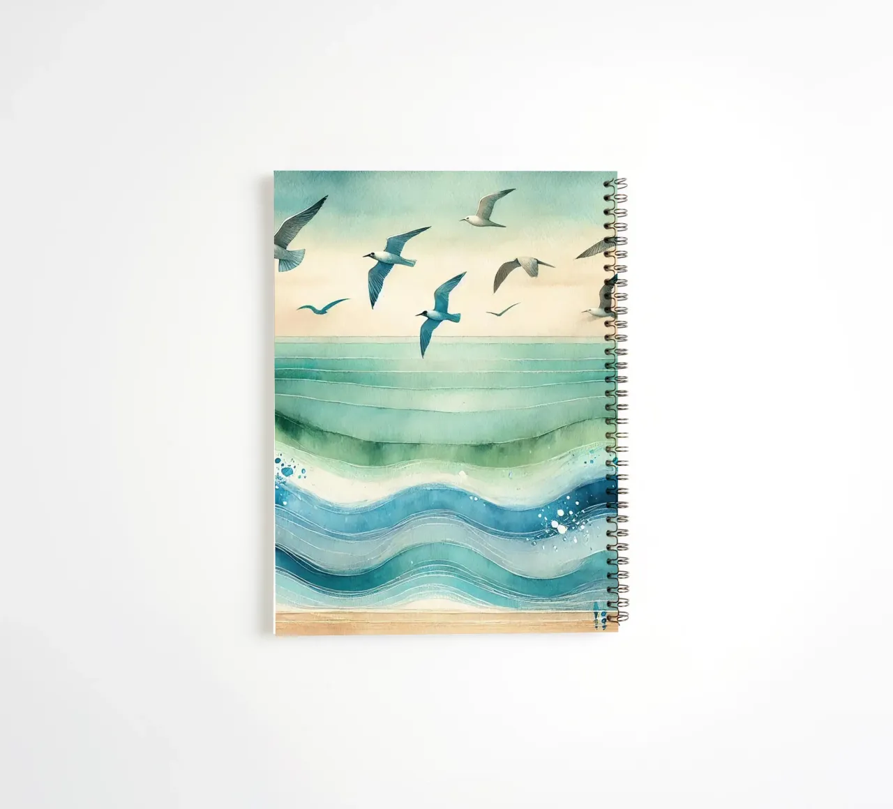 Zeemeeuwen zweven boven de golven in Art Deco notitieboek met spiraal van Chromatic Fusion Studio