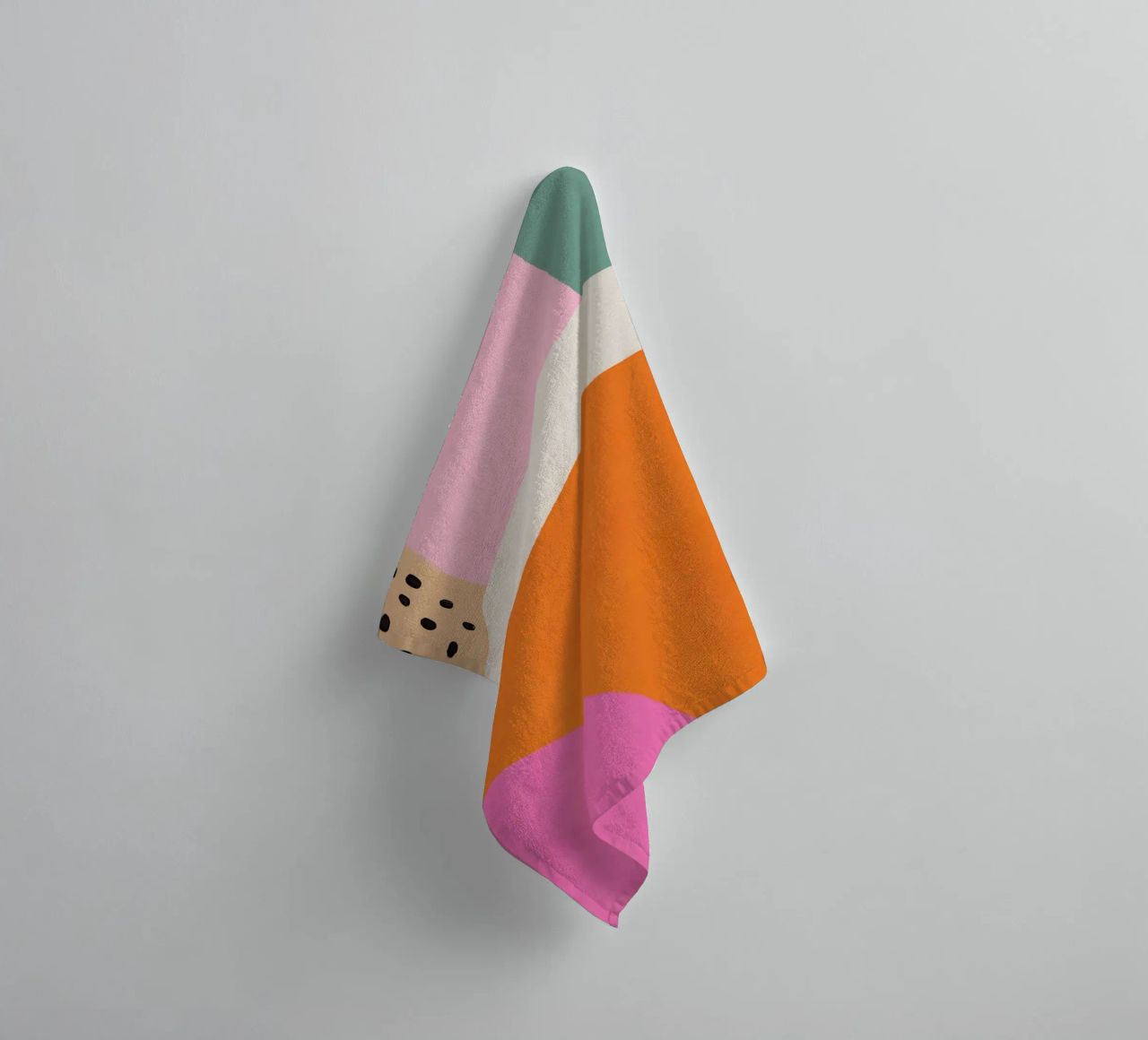 Creative points in summer towel by Carinaprint
