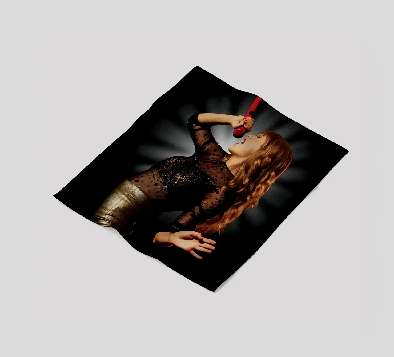 Taylor Swift in Black coperta in pile da avissta