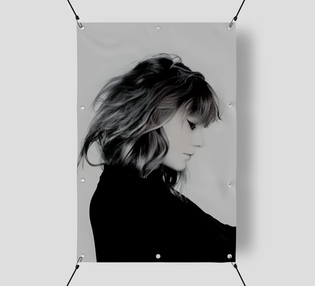 Taylor swift beautiful in black telo in pvc da avissta