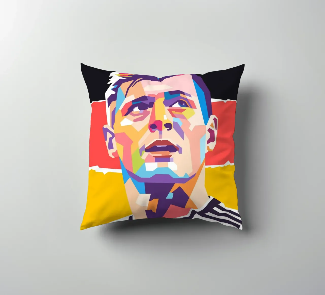 Tony Kroos ritratto pop art cuscino da Hantamrata