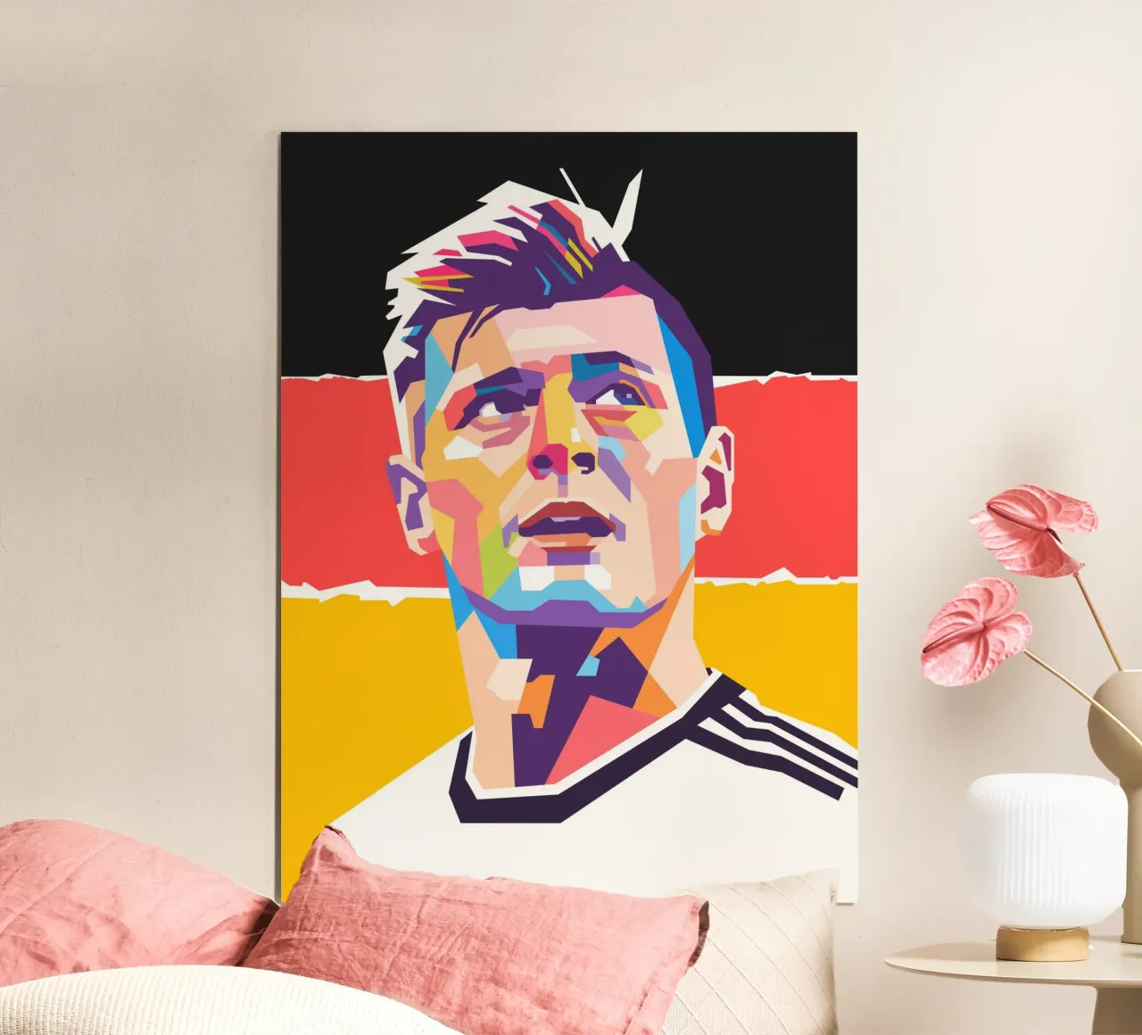 Tony Kroos ritratto pop art poster con telaio in alluminio da Hantamrata