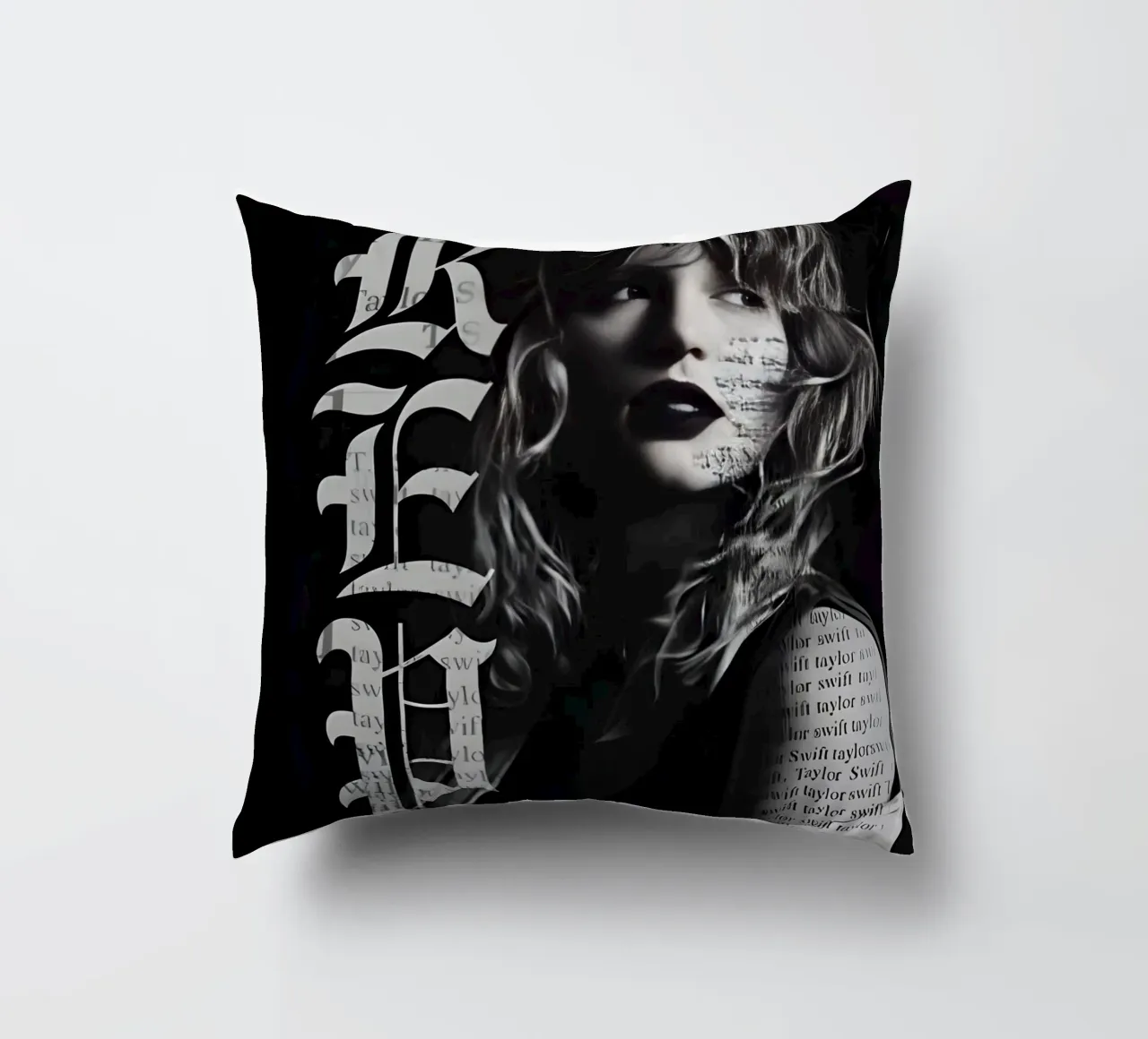 Red Taylor Swift Kissen von avissta