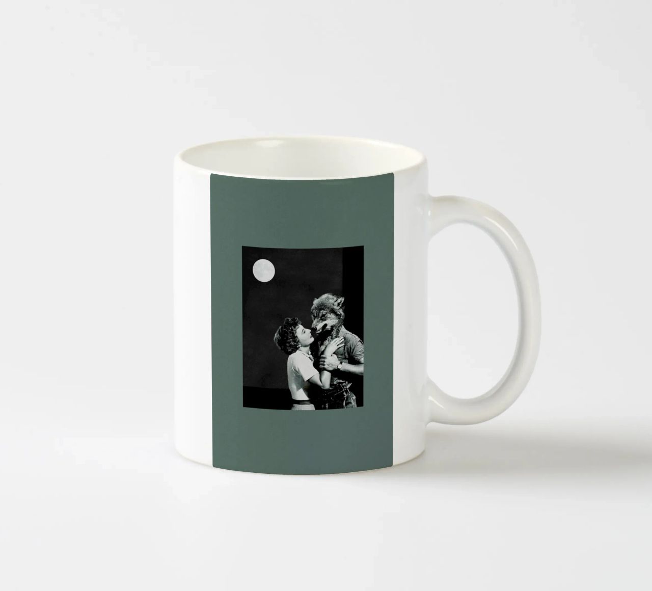 You Dont Look the Same as When I Was Dreaming Keramik Tasse von Maarten Léon
