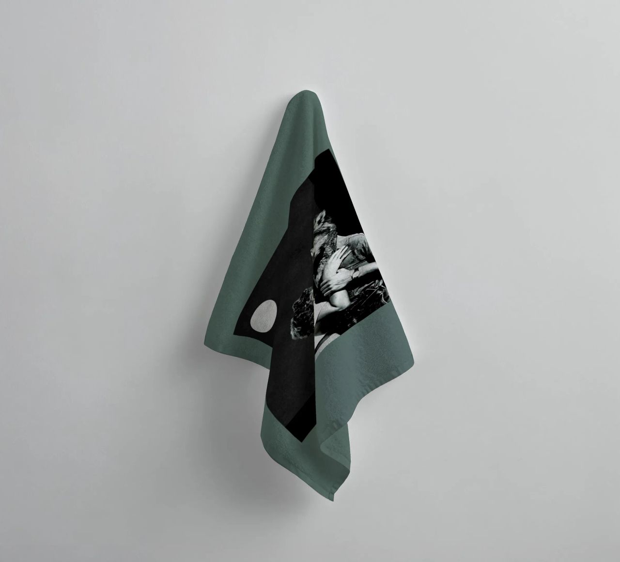 You Dont Look the Same as When I Was Dreaming Handtuch von Maarten Léon