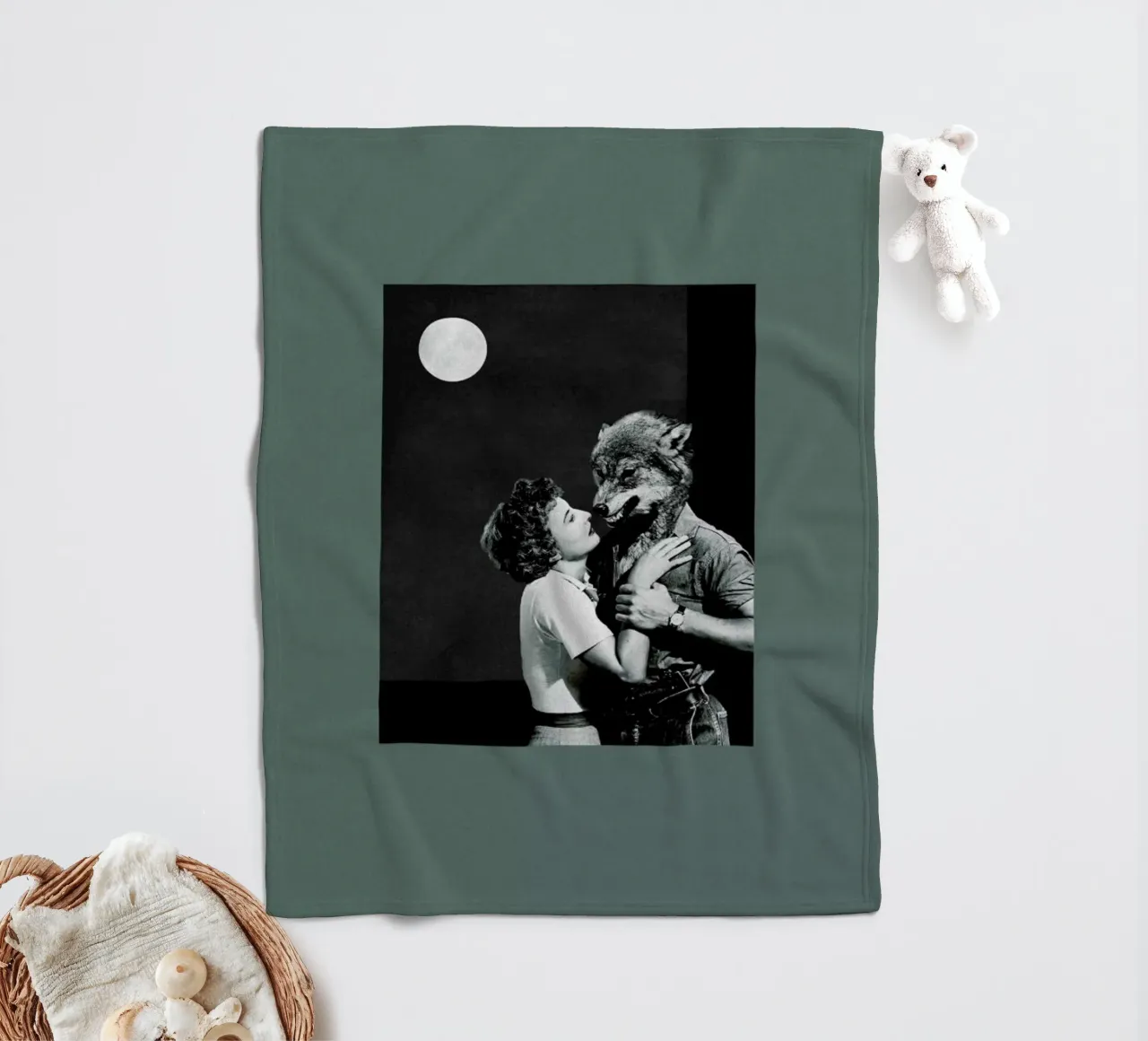 You Dont Look the Same as When I Was Dreaming coperta in pile da Maarten Léon