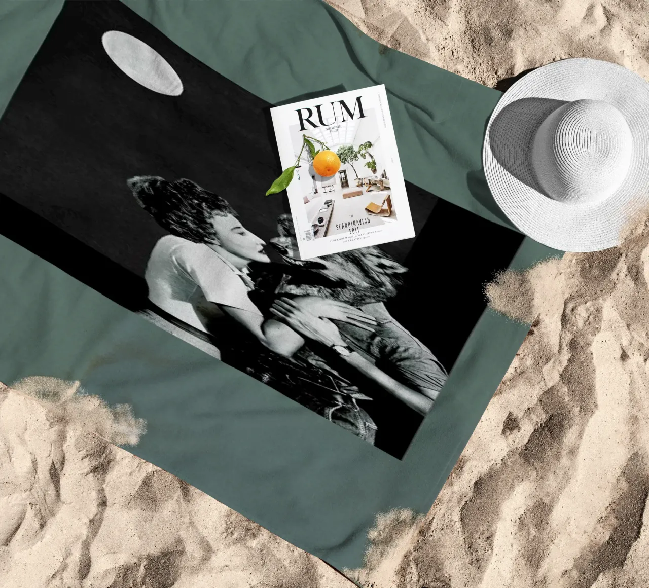 You Dont Look the Same as When I Was Dreaming telo mare da Maarten Léon