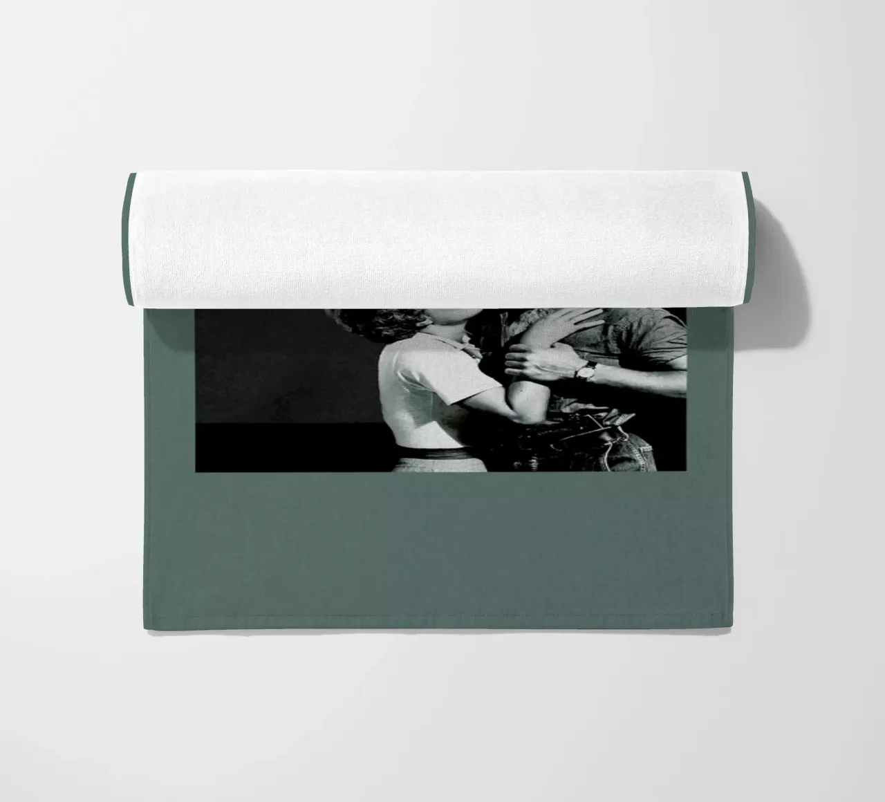 You Dont Look the Same as When I Was Dreaming telo mare da Maarten Léon