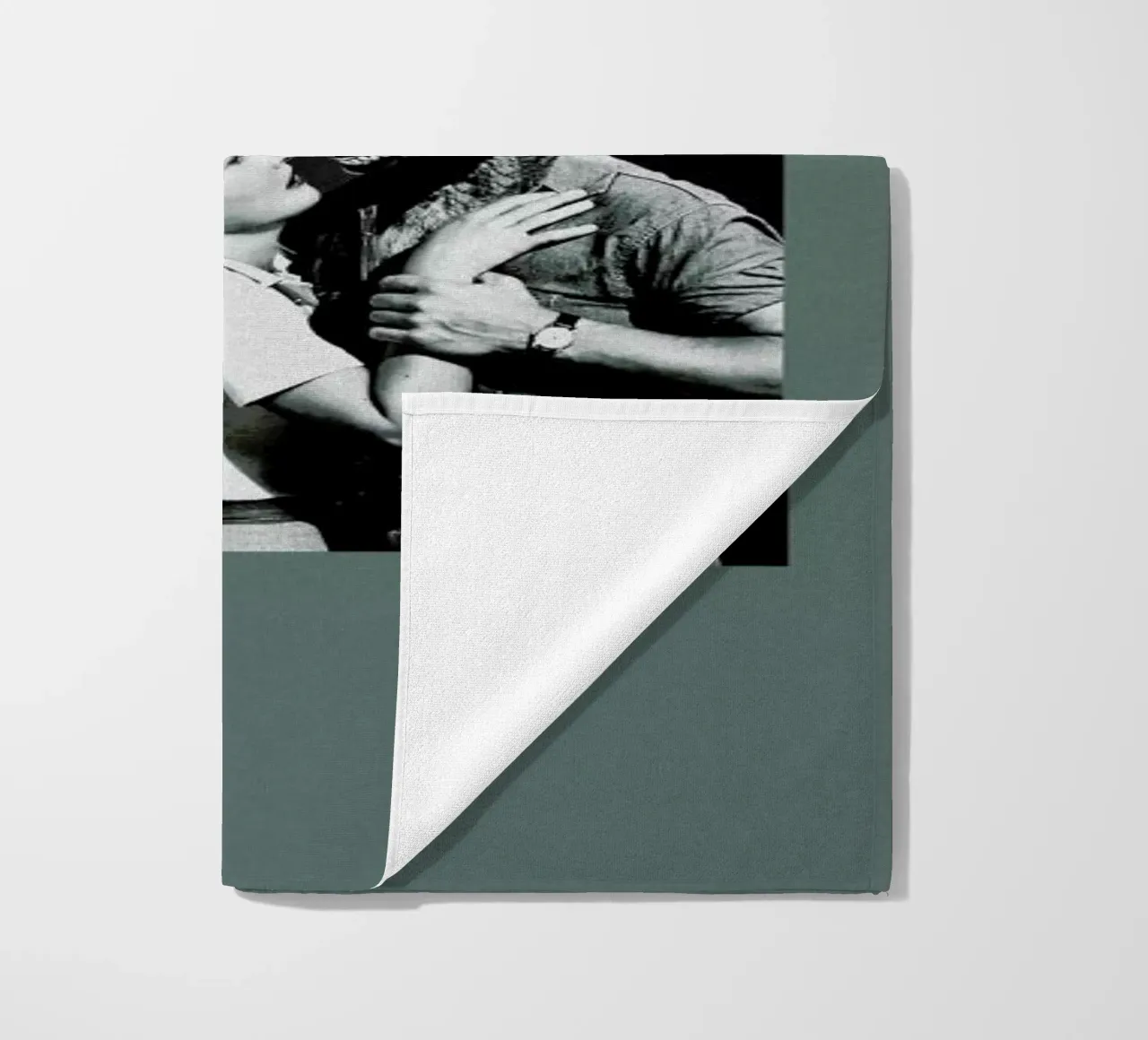 You Dont Look the Same as When I Was Dreaming telo mare da Maarten Léon