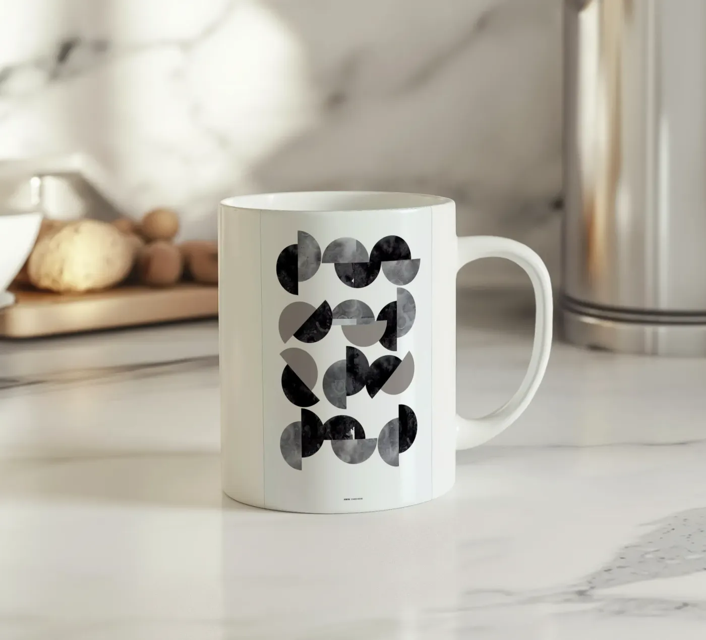 Geometric ceramic mug by Nordic Creators