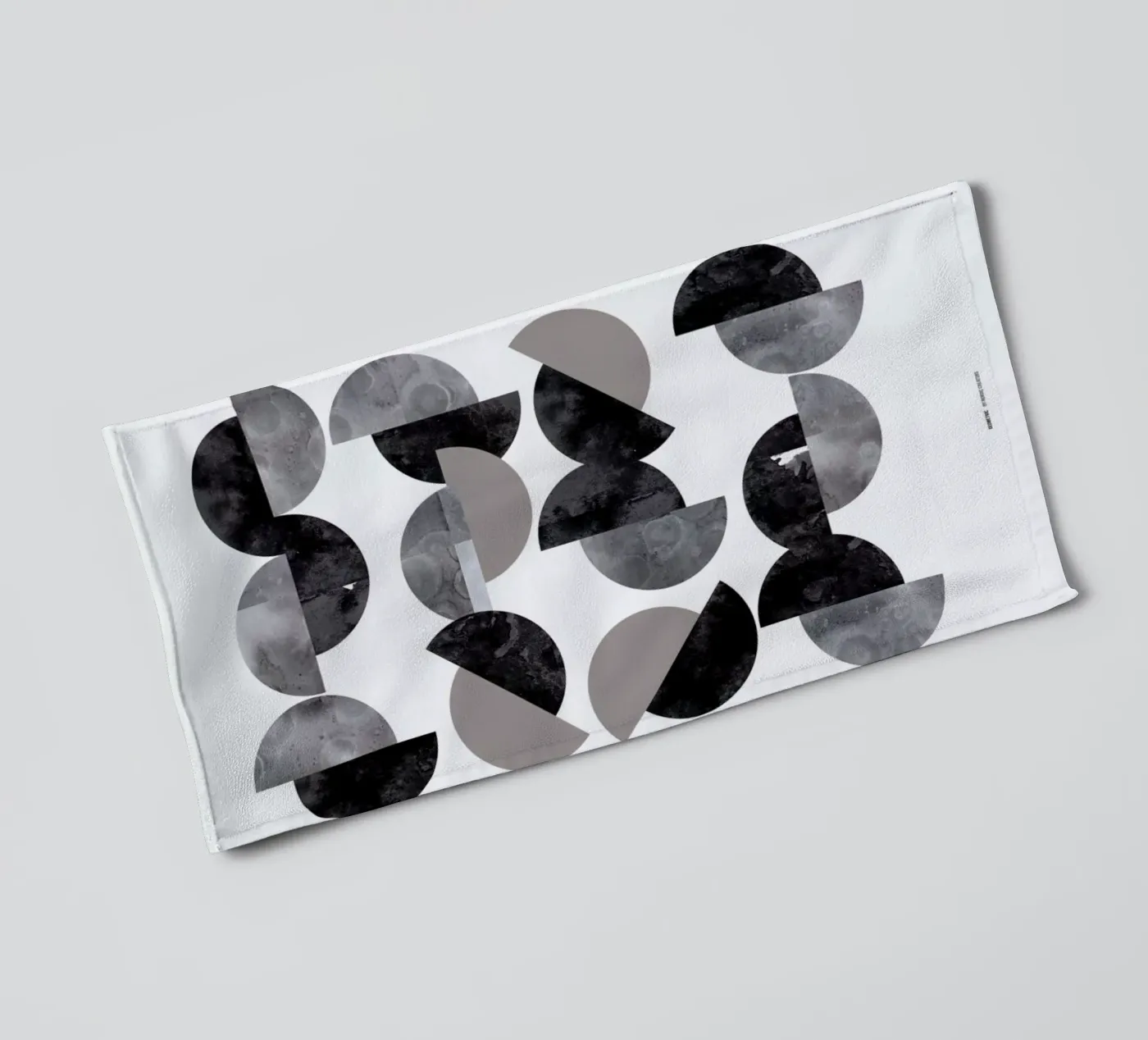 Geometric towel by Nordic Creators
