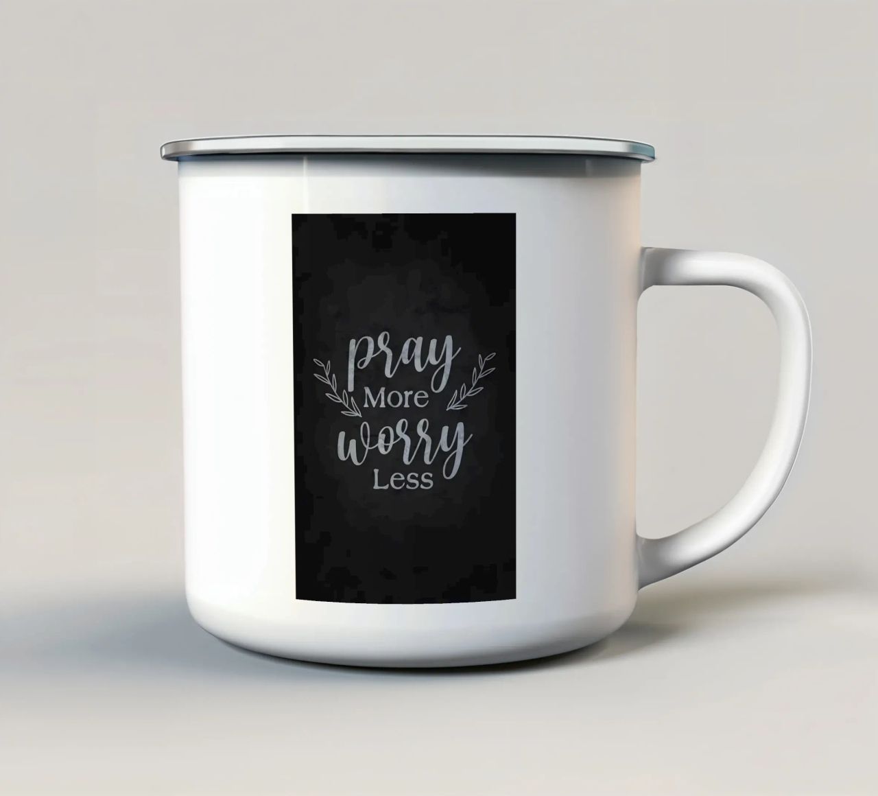 Pregare di più preoccuparsi di meno tazza in smalto da Bassy