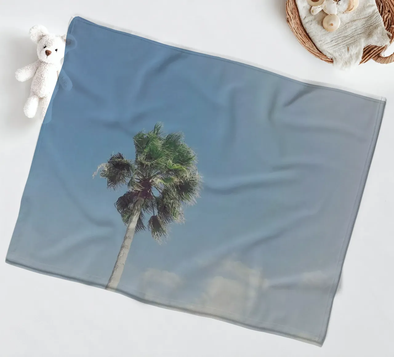 Lone Palm coperta in pile da Cassia Beck Photography