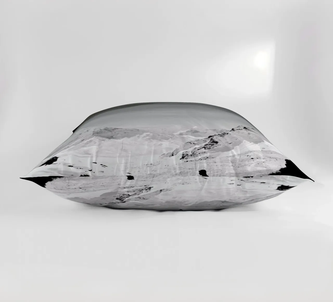 Snowy Isolation cuscino da Stoian Hitrov