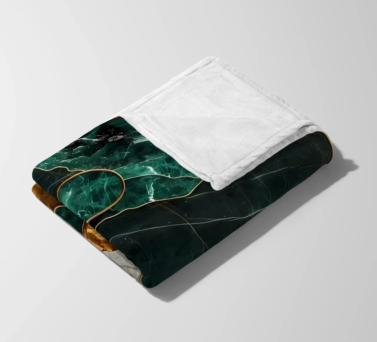 Armonia Yin Yang Kintsugi coperta in pile da Mikesell