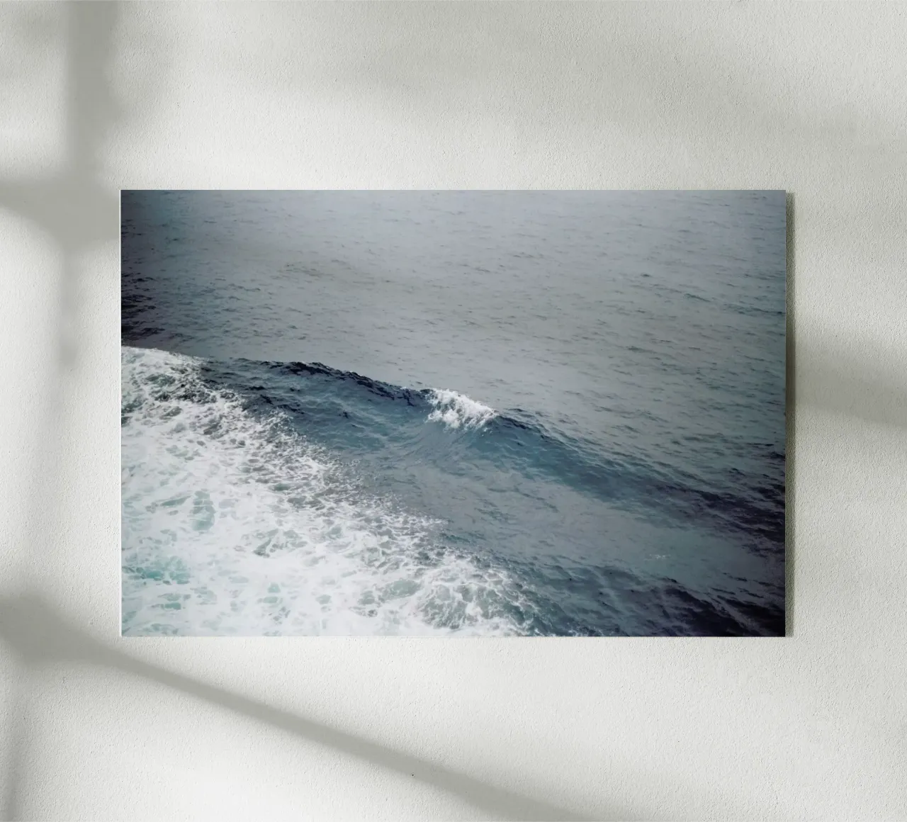 Natural Blues plexiglass da Alexandra Hellweg