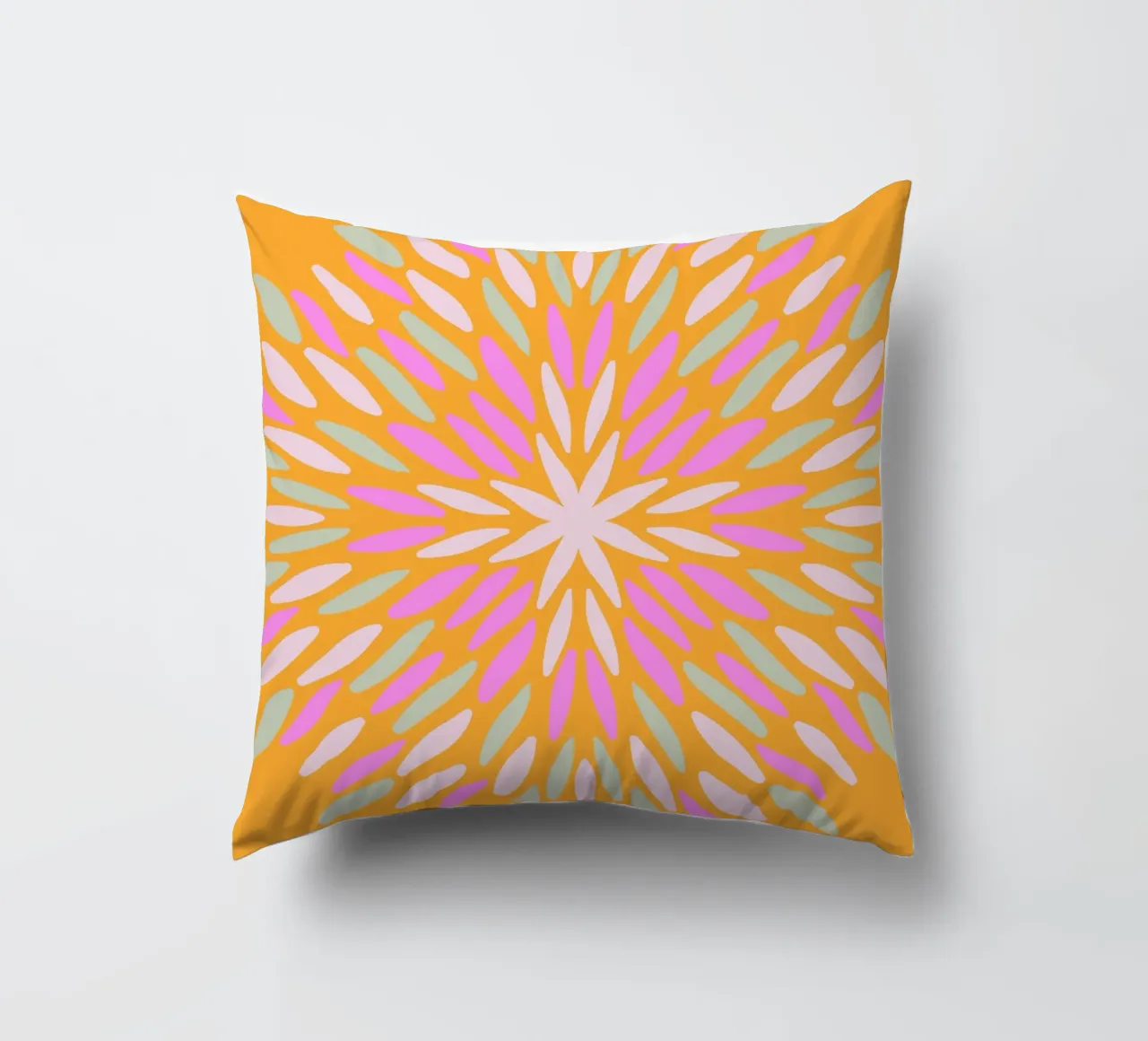 Petal burst - arancio, rosa e menta cuscino da Wackapacka