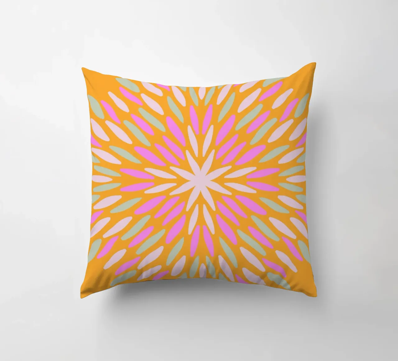 Petal burst - arancio, rosa e menta cuscino da Wackapacka
