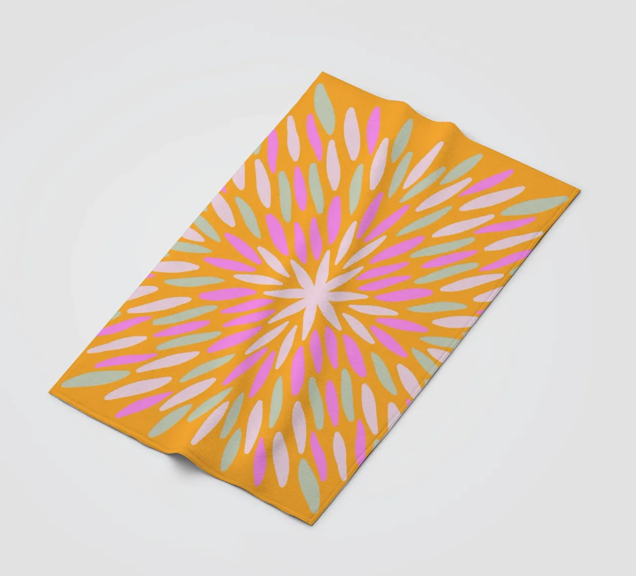 Petal burst - arancio, rosa e menta coperta in pile da Wackapacka