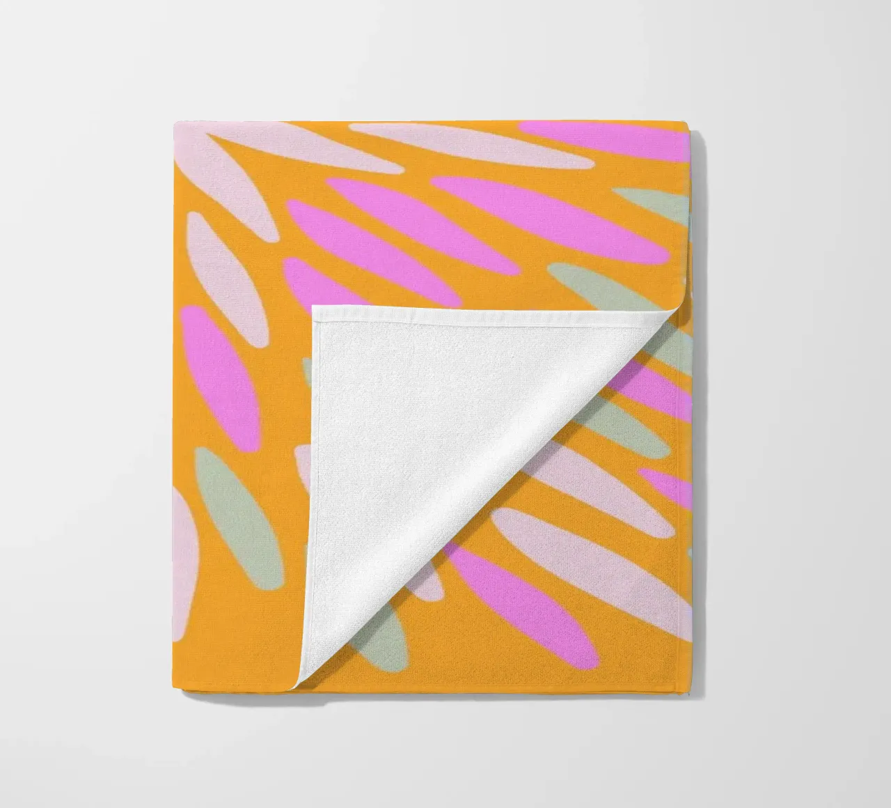Petal burst - arancio, rosa e menta telo mare da Wackapacka