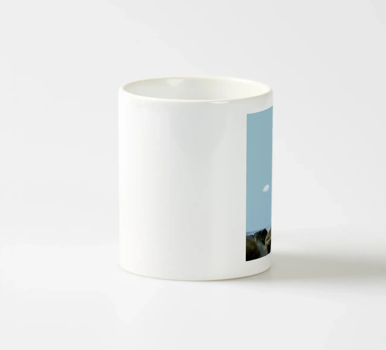 Elle tazza in ceramica da Rafael Burato