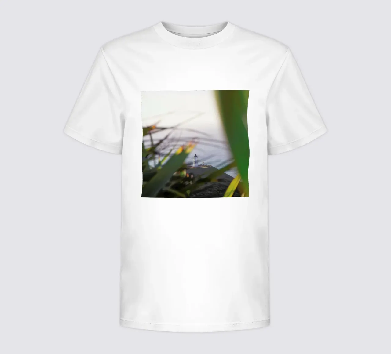 Cape Reinga kids t-shirt by Nur Mut