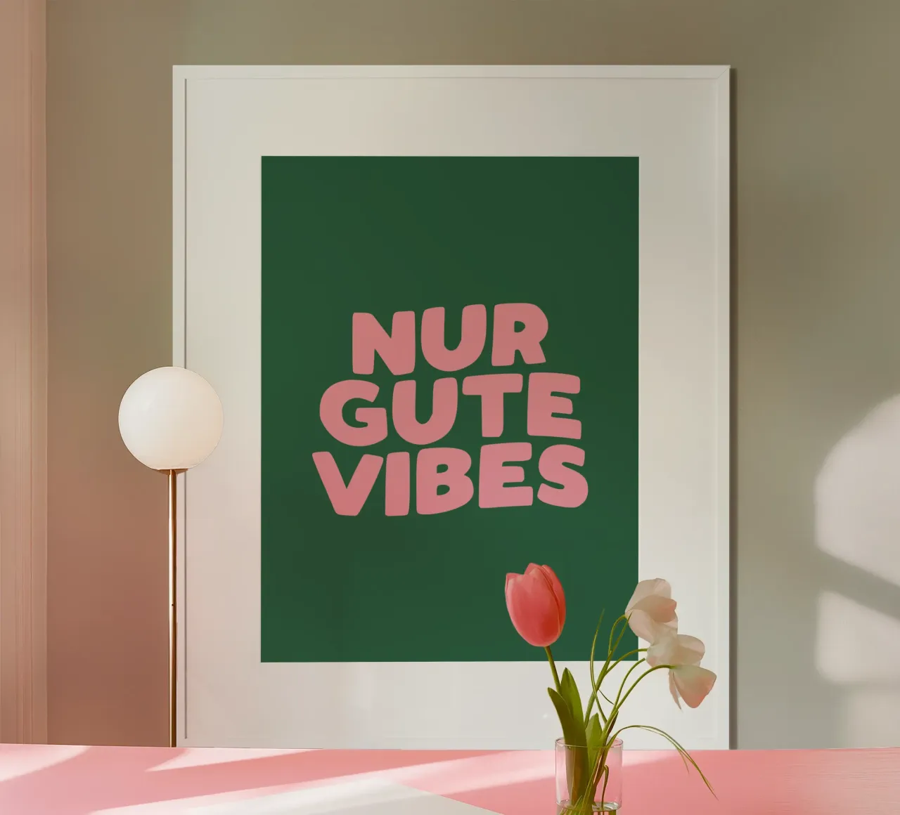 Only Good Vibes Vibrante Verde Rosa Design tipografico tedesco carta hahnemühle da THE MOTIVATED TYPE