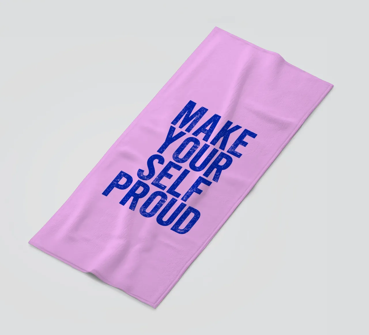 Make Yourself Prouding Design tipografico rosa navy telo mare da THE MOTIVATED TYPE