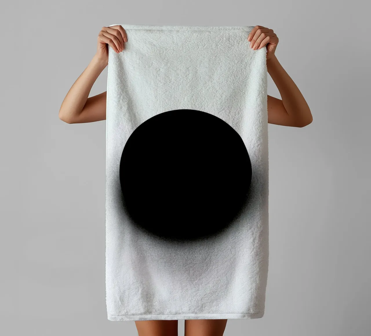 Fading Circle towel by LeDieg
