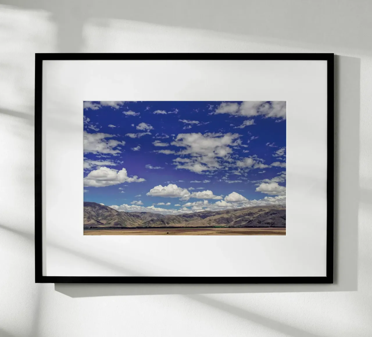 Travelling The South Island poster con telaio in legno da Nur Mut