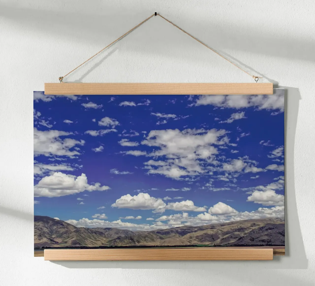 Travelling The South Island poster con telaio in legno da Nur Mut