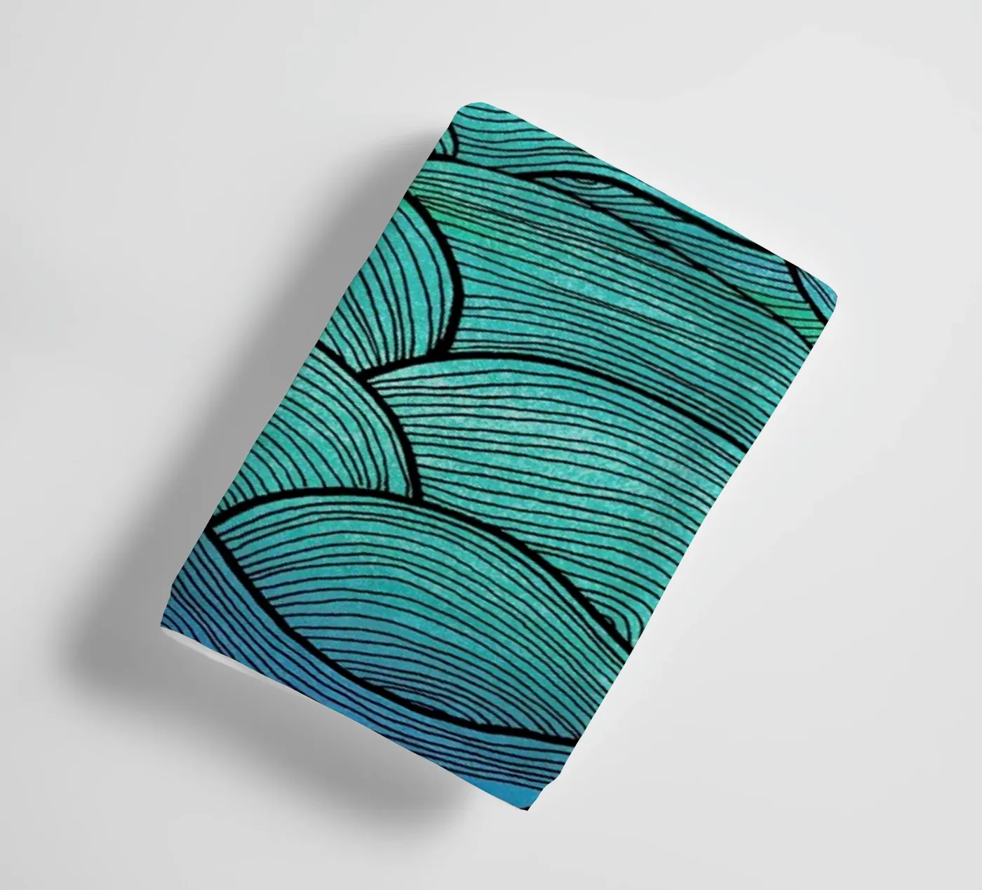 Sea Waves Pattern badhanddoek van Pom Graphic Design