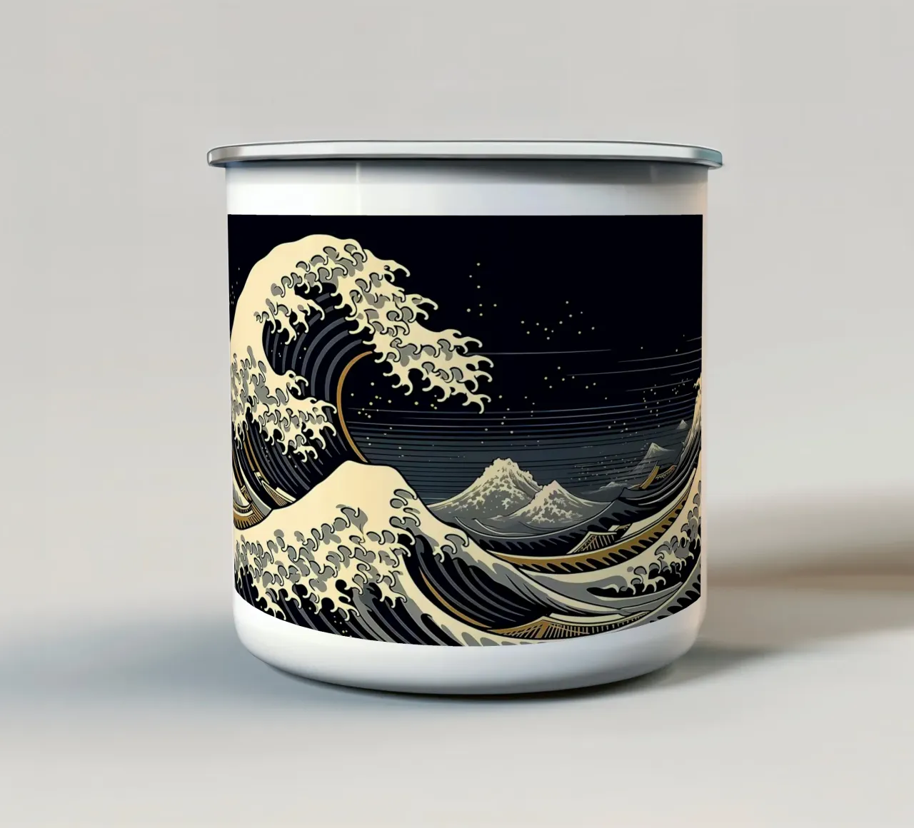 Onda giapponese di Kanagawa tazza in smalto da Mikesell